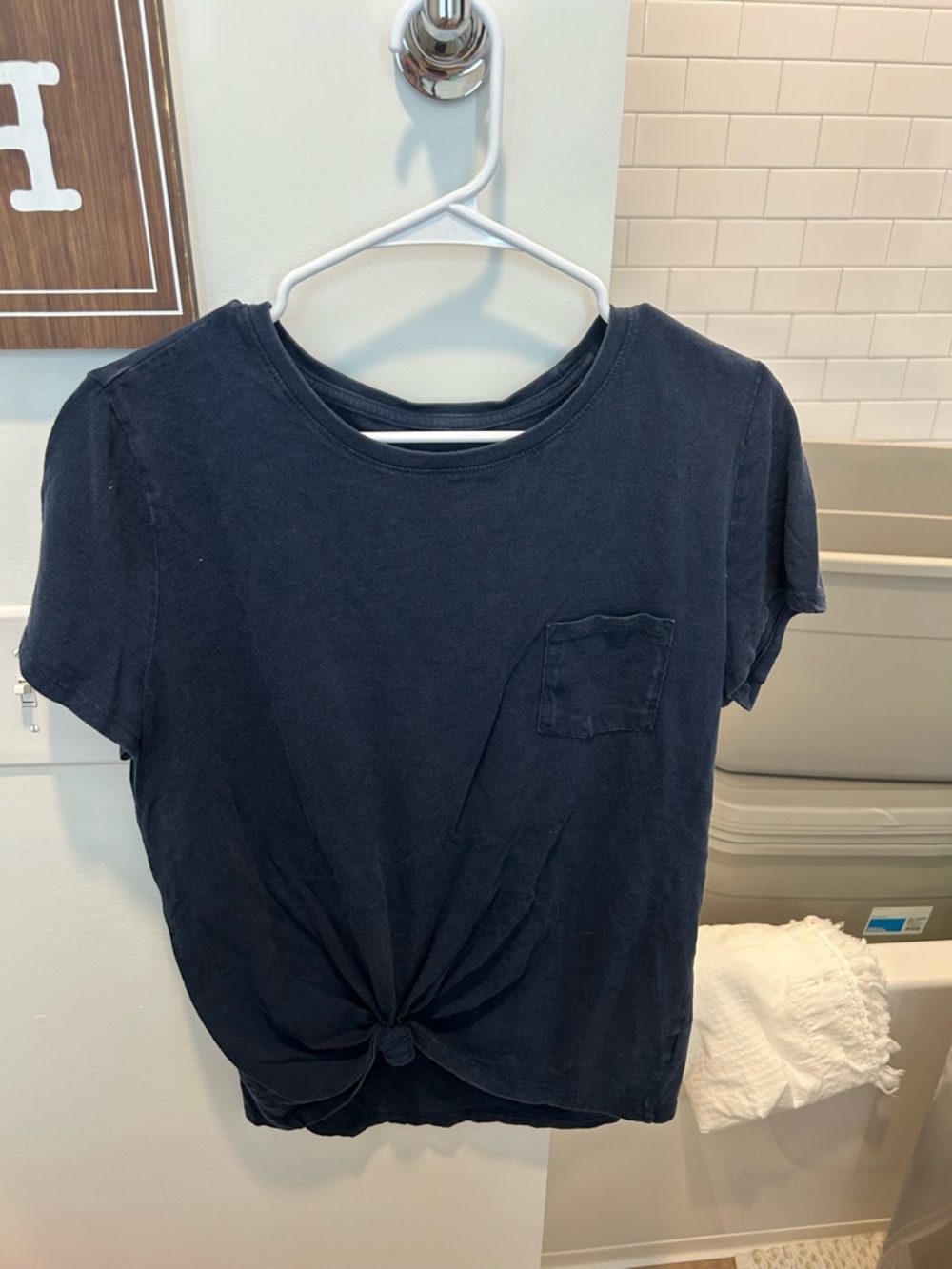 Universal Thread Navy Knot-Front Pocket Tee